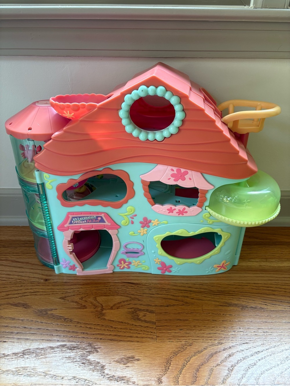 2005 Biggest Littlest Pet Shop Play Set